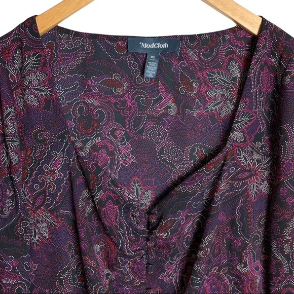 ModCloth Women’s Flirty Button  Front Romantic Blouse Size XL - Picture 3 of 10